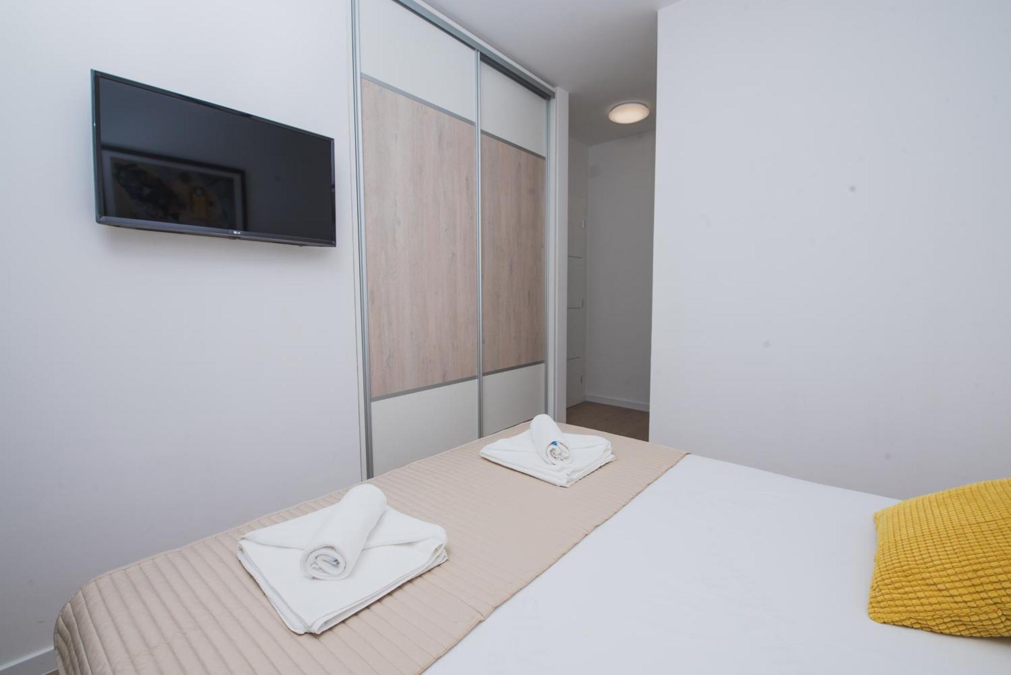 Pool Apartments Villa Dalia ノヴァリャ エクステリア 写真